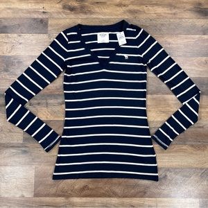 Abercrombie & Fitch Womens Shirt Medium Navy Blue V Neck Long Sleeve Top